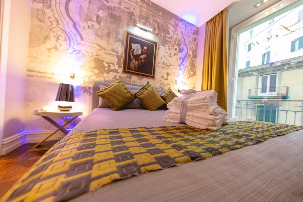 Leone Camere D'Autore - Chiaia Naples Luaran gambar