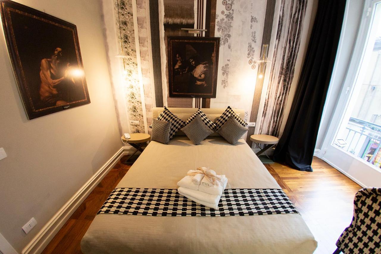 Leone Camere D'Autore - Chiaia Naples Luaran gambar